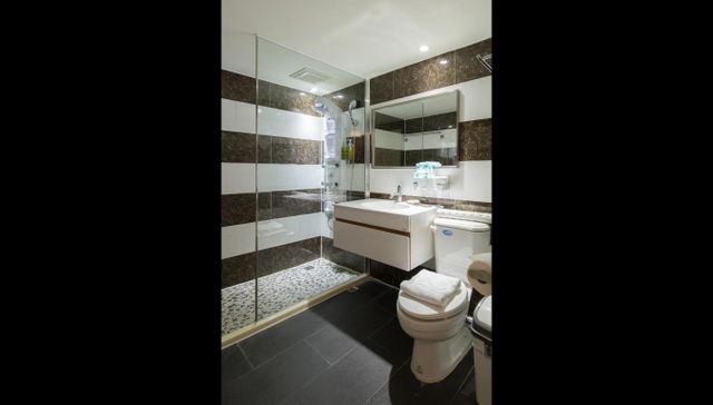 Meci Hotel-Slow Quadruple Room-7