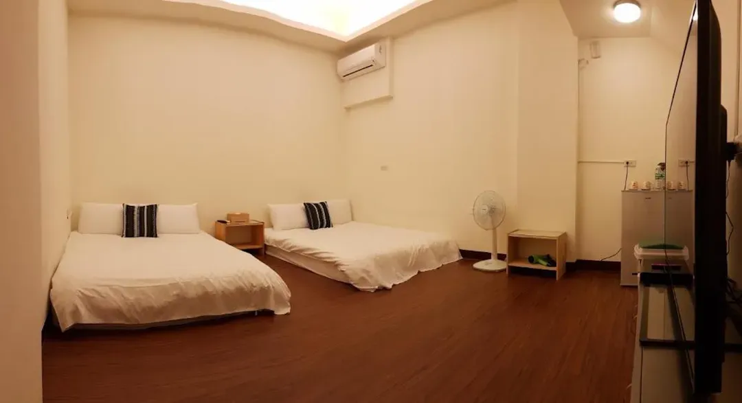 Happiness Yes Story B&B