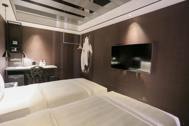 Hotel Papa Whale｜緊鄰西門町、連住優惠-舒適雙床房 - 地下樓層（含早餐）-2