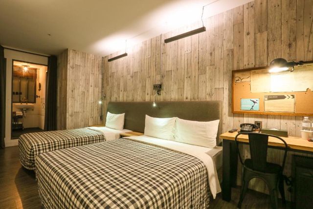 Hotel Papa Whale｜緊鄰西門町、連住優惠-典雅三人房（含早餐）-1