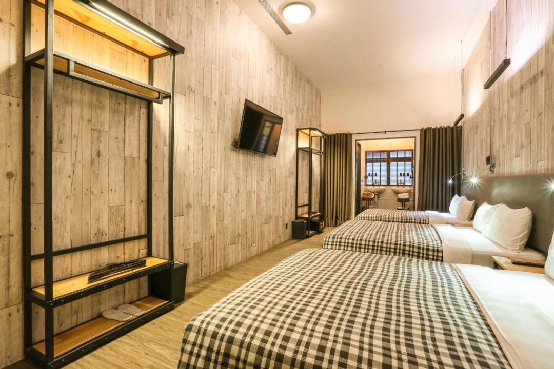 Hotel Papa Whale｜紧邻西门町、连住优惠