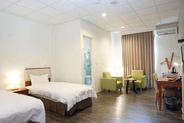 暨大行旅-標準雙床房-2