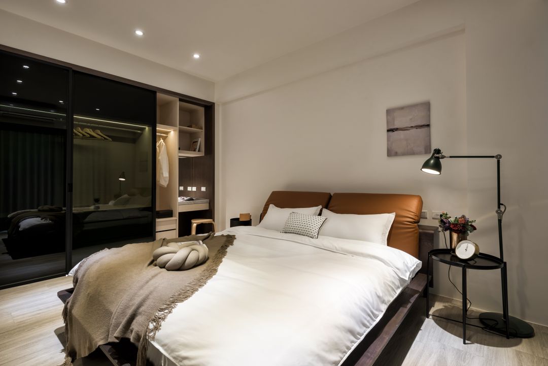 Single Eyelid Homestay
