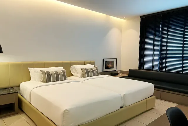 劇院住宅（Theatre Residence - SHA Extra Plus）-Nitarn Room Twin Included Breakfast）-2