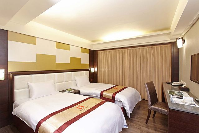 Fish Hotel Taitung-Deluxe Twin Room-4