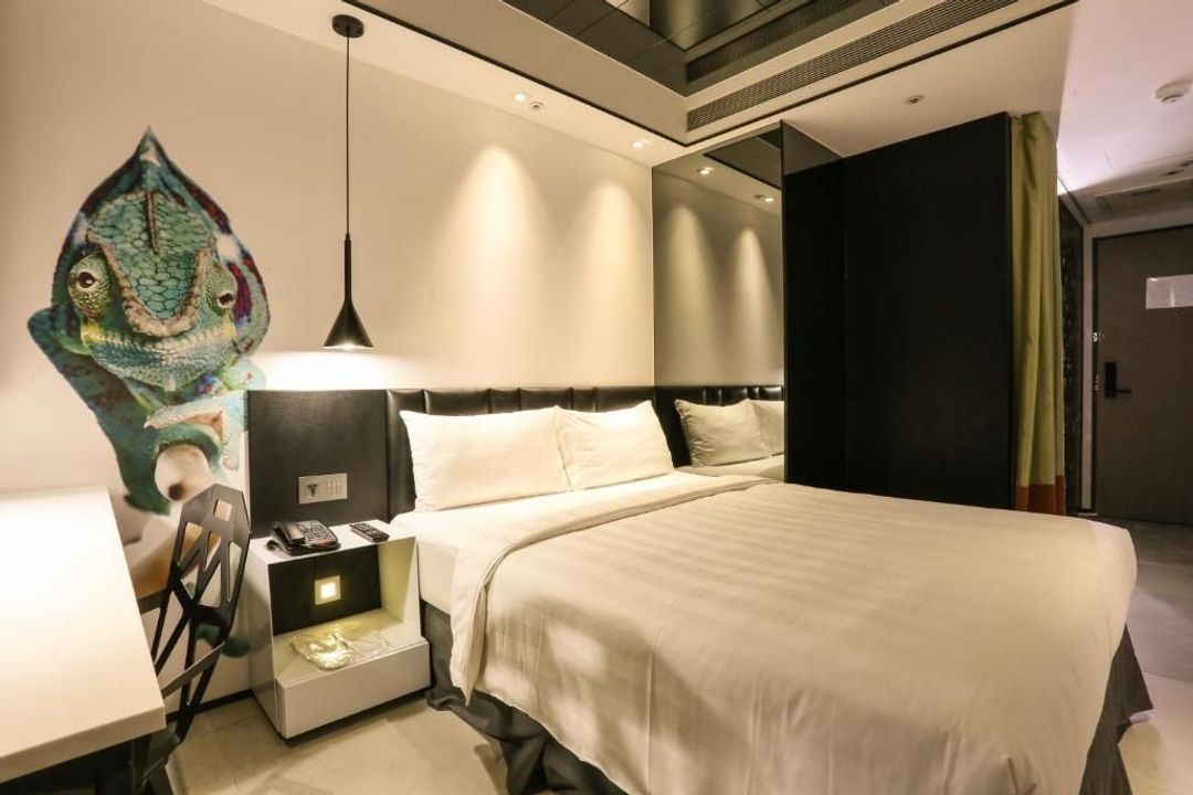 Hotel Papa Whale｜紧邻西门町、连住优惠