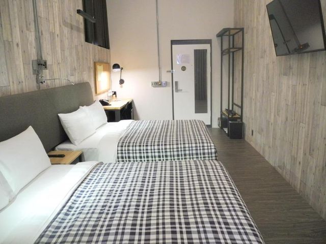 Hotel Papa Whale｜緊鄰西門町、連住優惠-精緻四人房（不含早餐）-2
