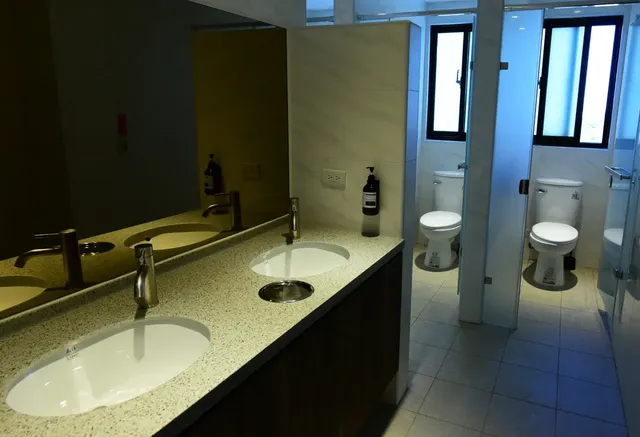 Lütel Hotel │ Xpark · Taoyuan Airport MRT A18 · HSR-Double Bed With Shared Bathroom-7