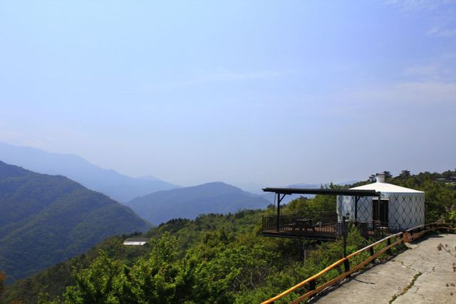 The best yurt accommodation in the stream-Cingjing-Yard in the middle of the building-9