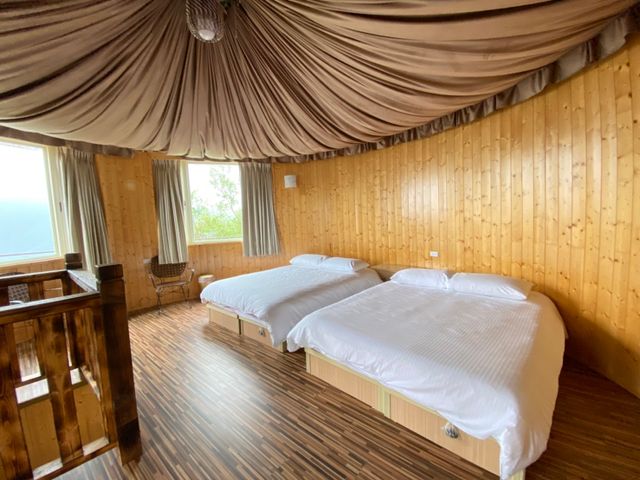 The best yurt accommodation in the stream-Cingjing-Yard in the middle of the building-4