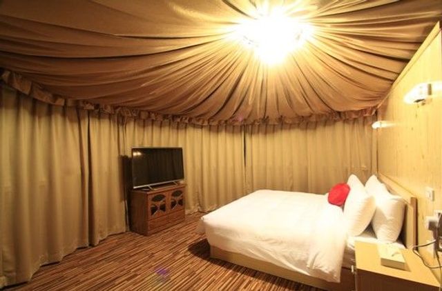 The best yurt accommodation in the stream-Cingjing-Large yurt (2 persons, queen size bed)-2