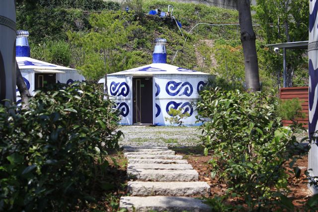 The best yurt accommodation in the stream-Cingjing-Small yurt (2 persons, standard double bed)-5