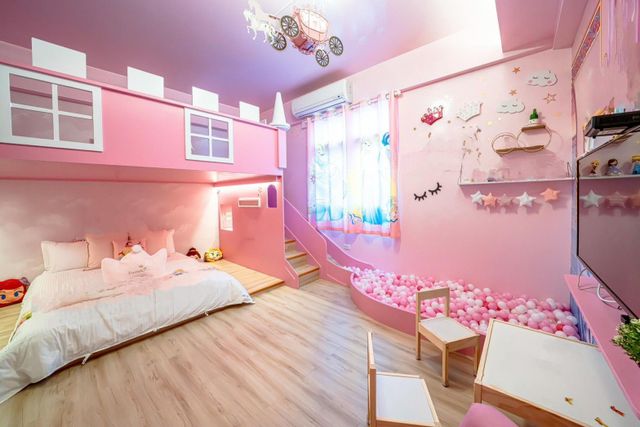 Yilan 1955 kids friendly BnB 2-Princess Quadruple Room-1