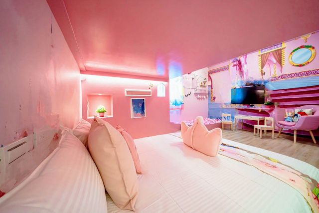 Yilan 1955 kids friendly BnB 2-Princess Quadruple Room-3