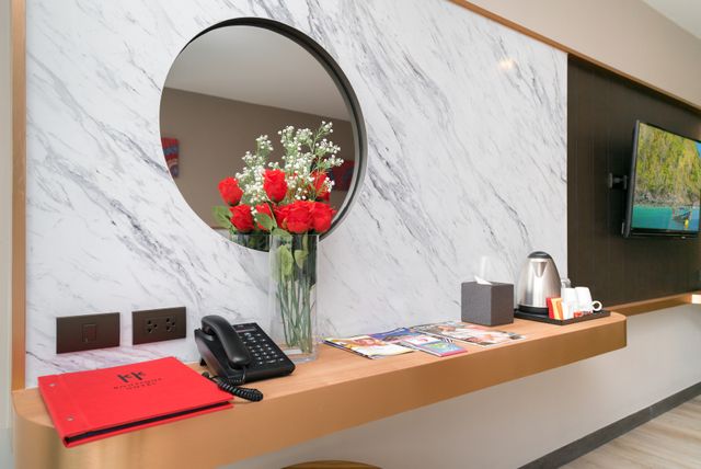 KK Karon Kata Boutique hotel-Superior Double Room-4