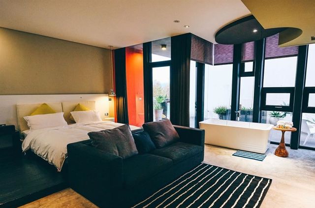 Loft Villa l 6-12人宜蘭Villa包棟｜美式BBQ烤肉空間&獨木舟體驗｜冬山河x羅東夜市-6人包棟 | 雙人房*3-4