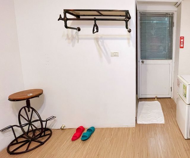 Tainan house-JJ 雙人房 近車站.鄰孔廟商圈及台南美術館-8