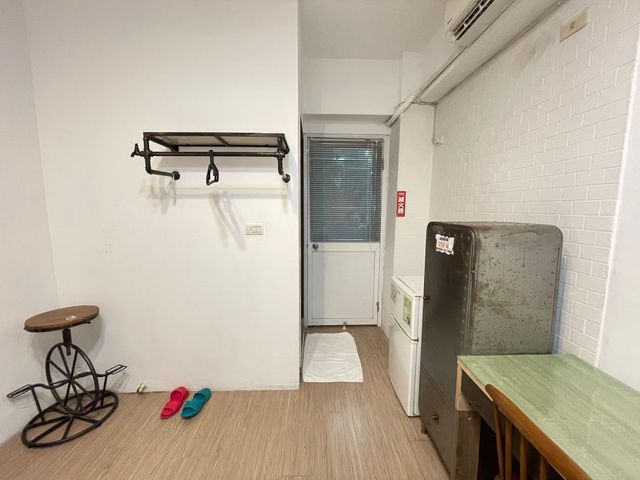Tainan house-JJ 雙人房 近車站.鄰孔廟商圈及台南美術館-10