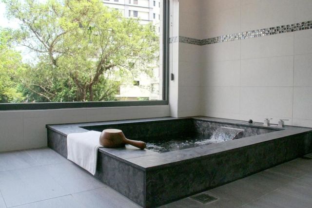 Gamalan Spring Hotel-Deluxe Family Room-5