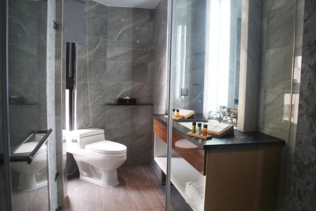 Gamalan Spring Hotel-Deluxe Family Room-4
