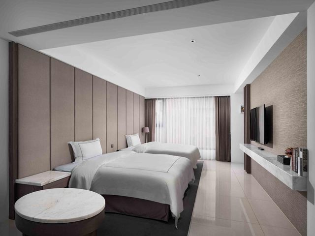 Gamalan Spring Hotel-Twin Room-1
