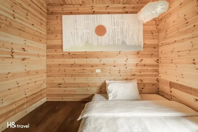 Seeking-Alishan Sunrise-Double Room with Mountain View-4