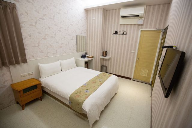 Jiajia Business Hotel-Classic Double Suite-5