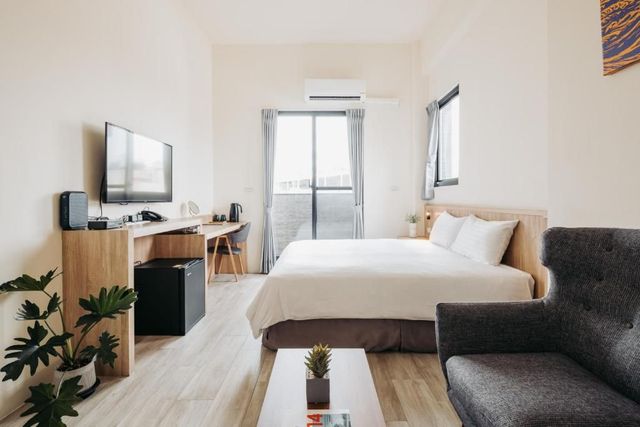 Meet Secret B&B-Deluxe Double Room with Balcony-2