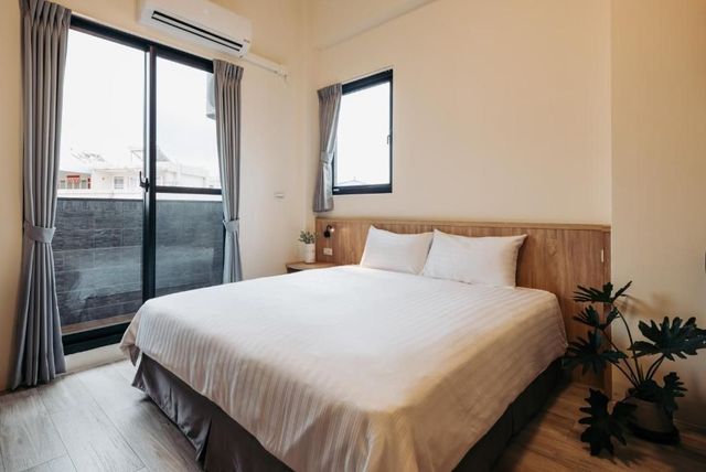 Meet Secret B&B-Deluxe Double Room with Balcony-9