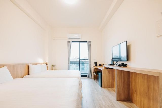 Meet Secret B&B-Quadruple Room with Balcony-3