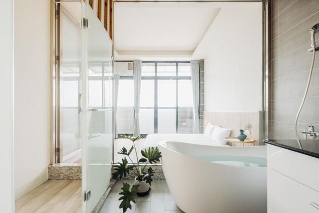 Meet Secret B&B-Family Room with Bath-8