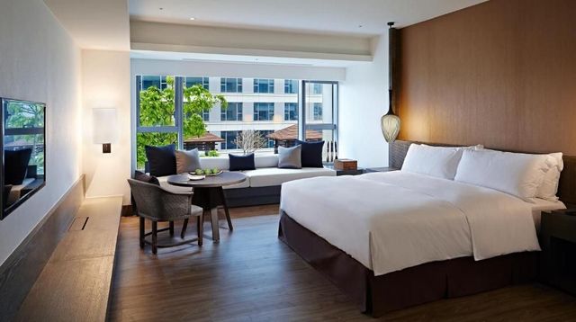 Silks Place Tainan-Deluxe King Room ll Room Only l 1 pax-1