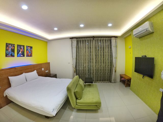 Toyota Hall-Romantic Big Bed Room for 3 People-3