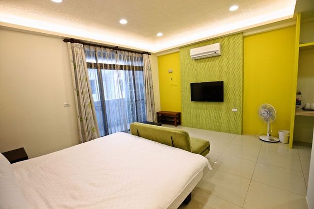 Toyota Hall-Romantic Big Bed Room for 3 People-4