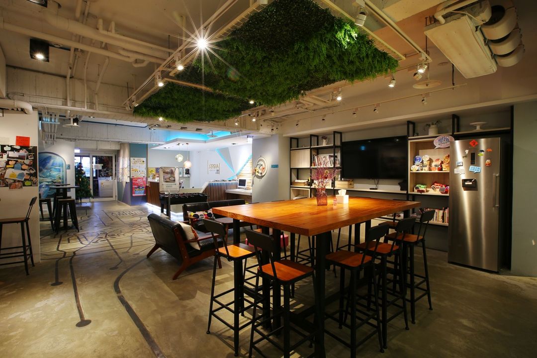 루샤 호스텔  (Loosha Hostel)