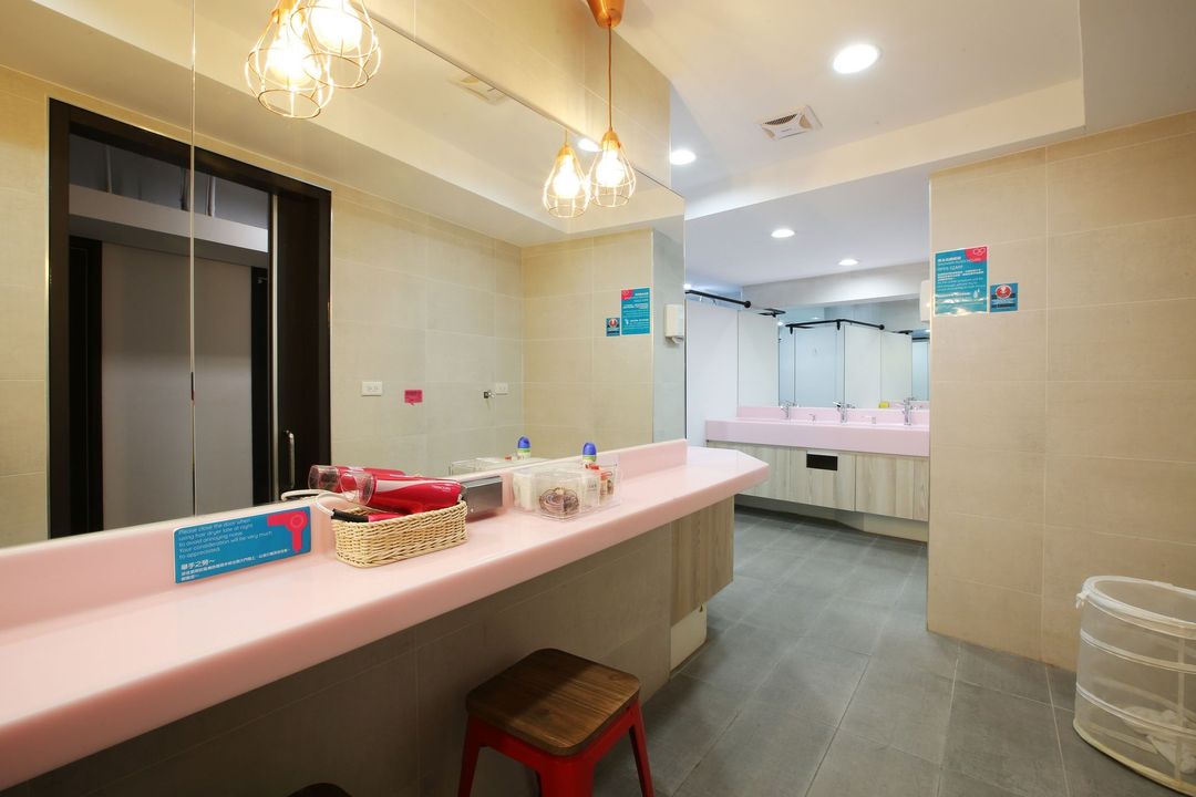 루샤 호스텔  (Loosha Hostel)