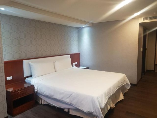 川賦商旅-商務套房(一大床)-4