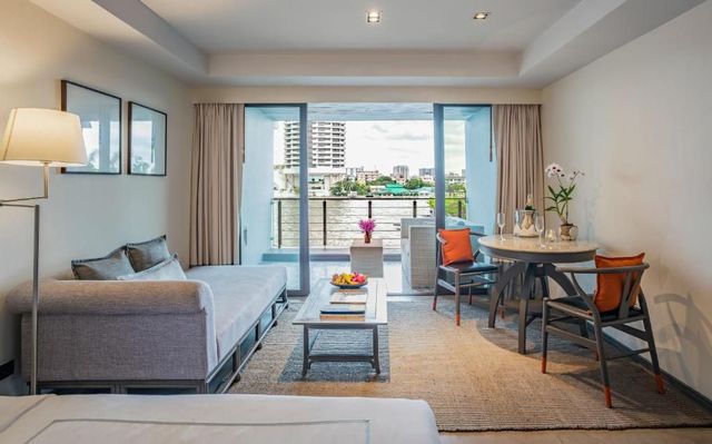 曼谷里瓦蘇里亞酒店 (Riva Surya Bangkok - SHA Extra Plus)-河景高級雙人或雙床間 - 帶陽台 (不附早餐) (Premium Riva Room -room only)-2