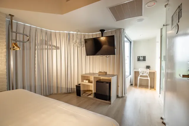 Hotel PaPa Whale-高雄美麗島館-雅緻雙人房｜不挑房-4