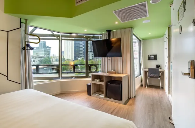 Hotel PaPa Whale-高雄美麗島館-雅緻雙人房｜不挑房-3
