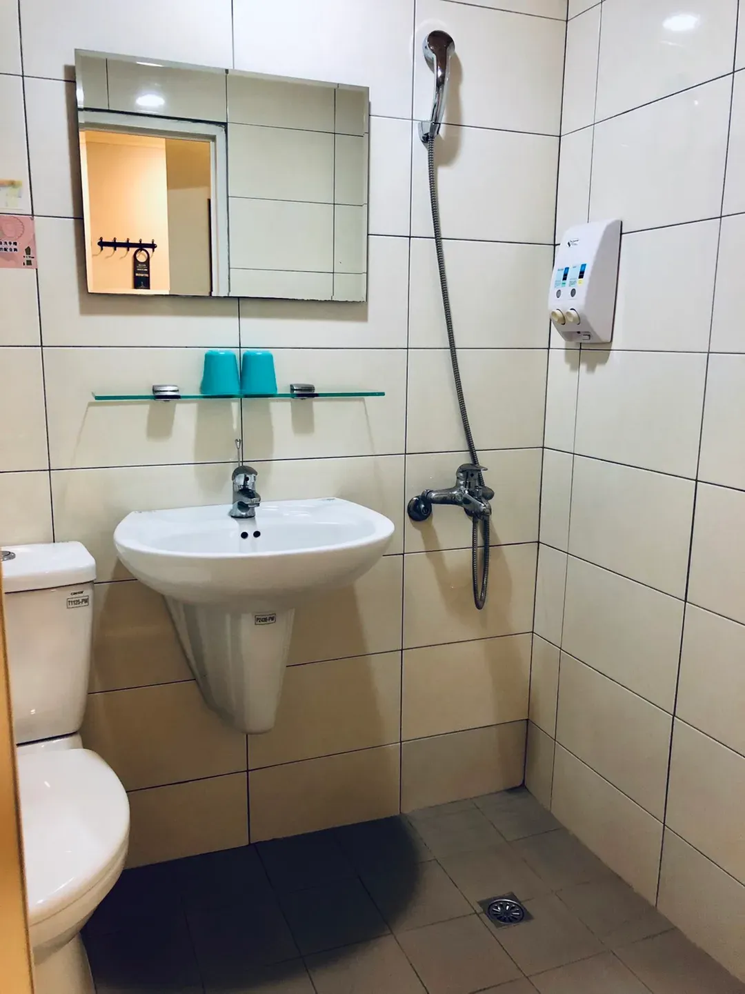 台南来七桃旅店｜假日赠早餐（春节除外）、紧邻赤崁楼/神农街