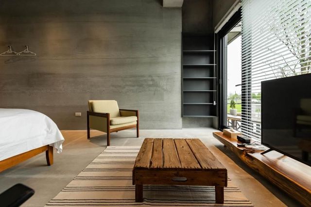 Naturally Homestay-Queen Size Bed Room-2