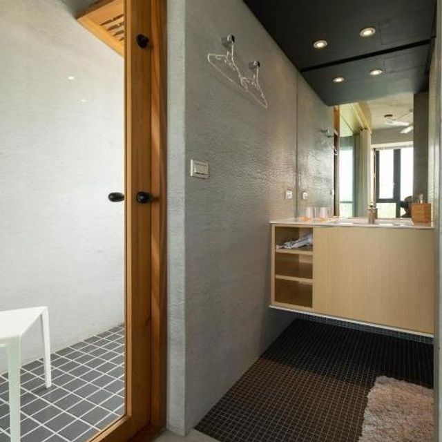 Naturally Homestay-Queen Size Bed Room-8