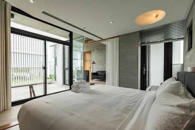 Naturally Homestay-Queen Size Bed Room-3