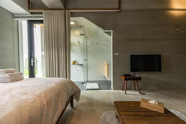 Naturally Homestay-Queen Size Bed Room-3