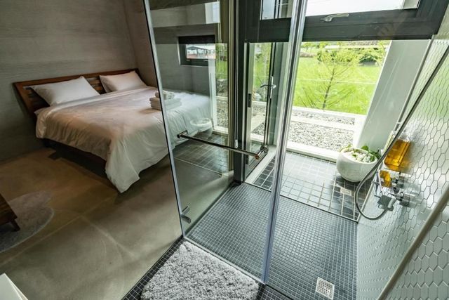 Naturally Homestay-Queen Size Bed Room-7