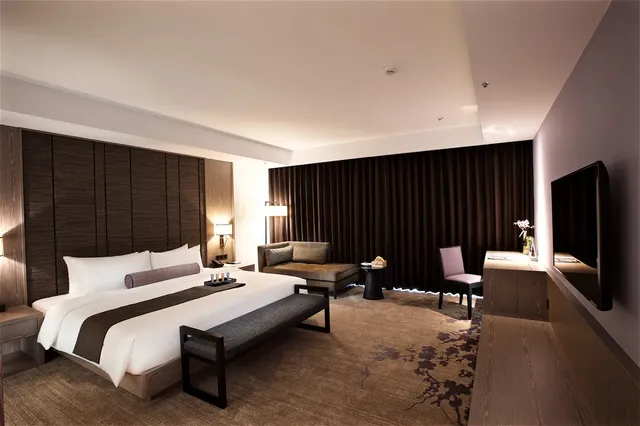 Yangyuemeidi Resort-Deluxe Room ll Breakfast included (DLX1K)-2
