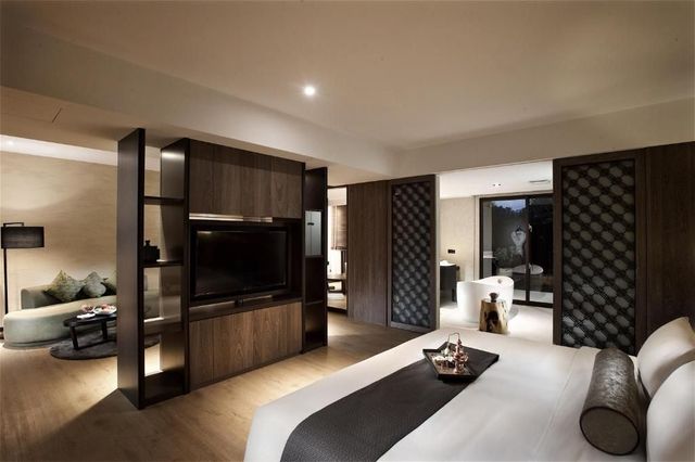 Yangyuemeidi Resort-Rose Geranium Luxury Suite ll Breakfast included (STEB1K)-2