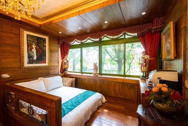 XinYuan-Family Room-3