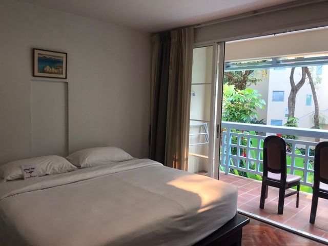 華欣春景酒店 (Chom View Hotel)-特大雙人床房－附陽台 含早餐(One Bedroom Duplex,Included Breakfast)-1